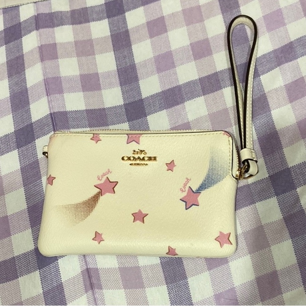 Wristlet - Picture 2 of 6